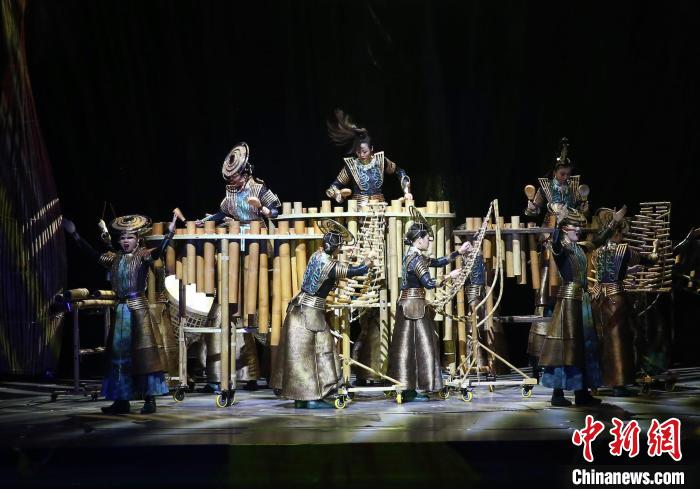 圖為《花腰竹女》演出劇照?！↑S興鴻 攝